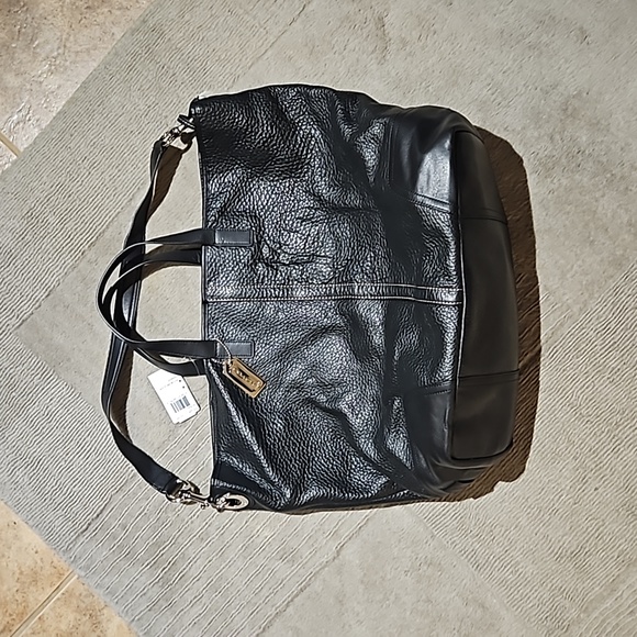 Coach Handbags - NWT Coach hadley large duffle tote